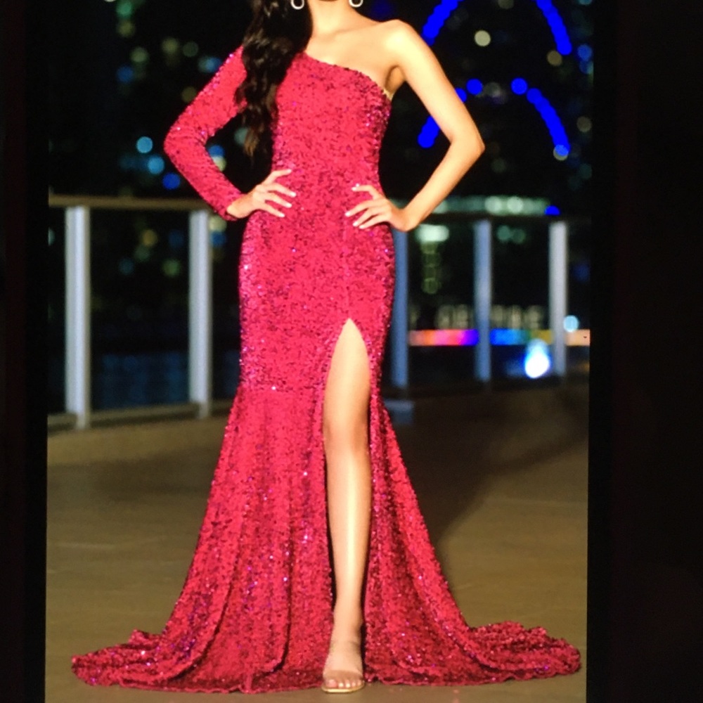 Hot pink prom dress